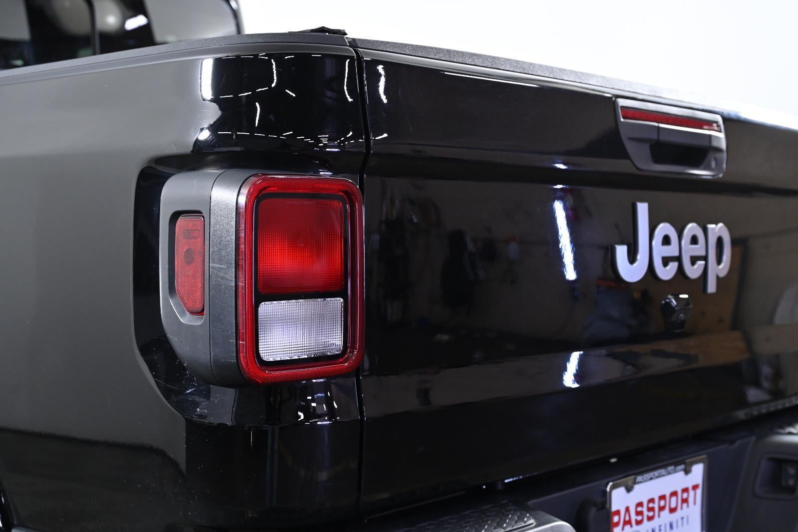 2022 Jeep Gladiator Overland