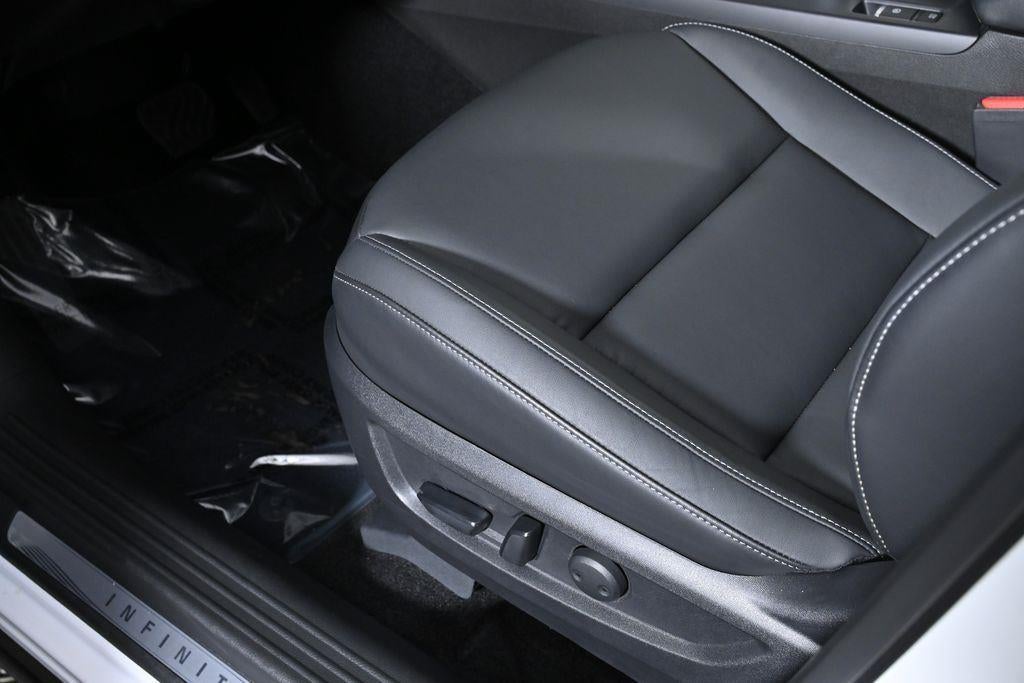 2025 INFINITI QX50 PURE