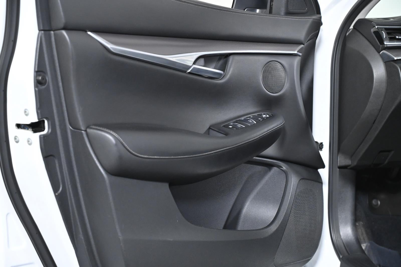 2022 INFINITI QX50 LUXE