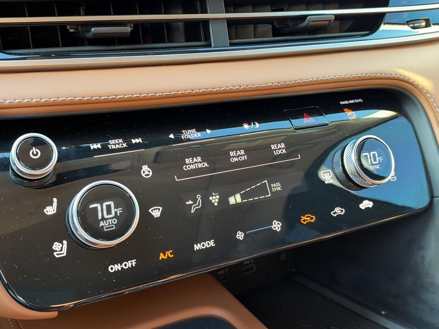 2025 INFINITI QX60 SENSORY