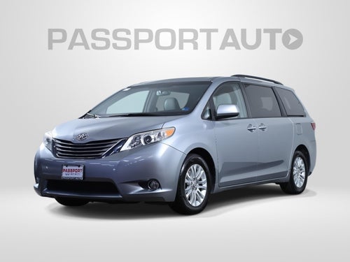 2017 Toyota Sienna XLE 8-Passenger