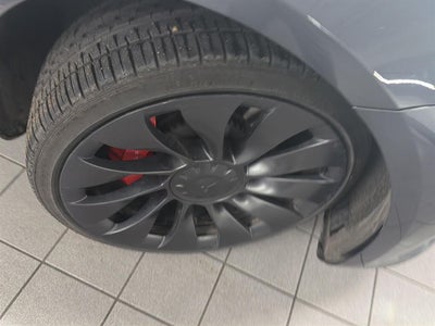 2023 Tesla Model 3 Performance