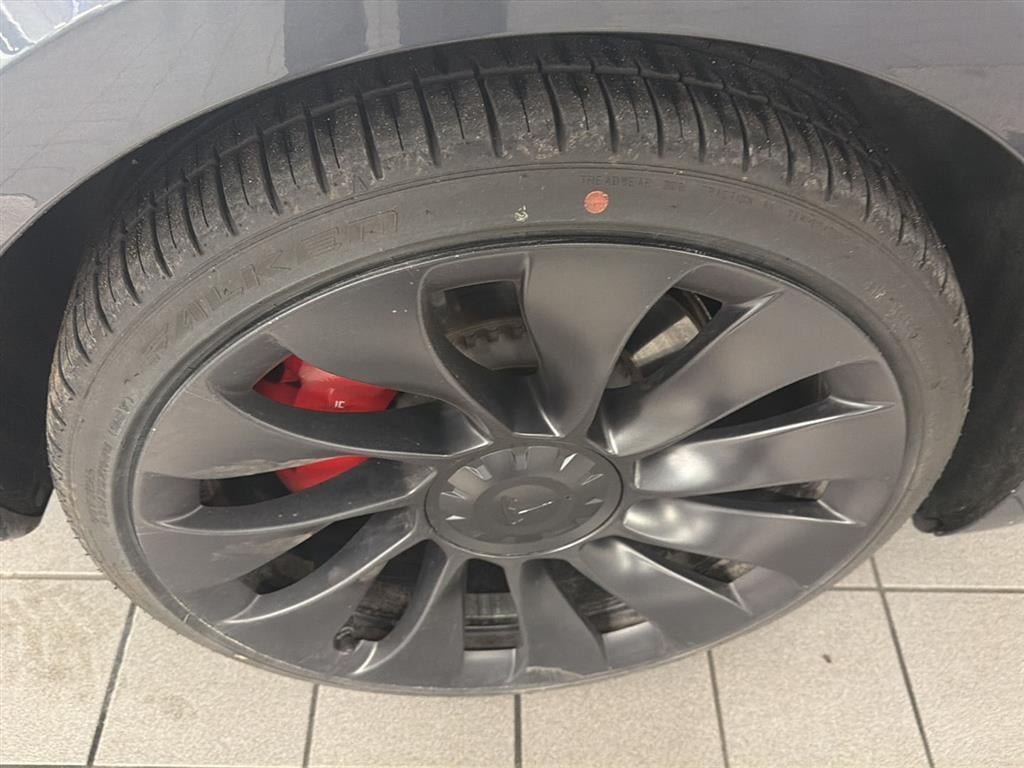 2023 Tesla Model 3 Performance