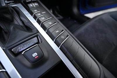 2021 Porsche Macan AWD