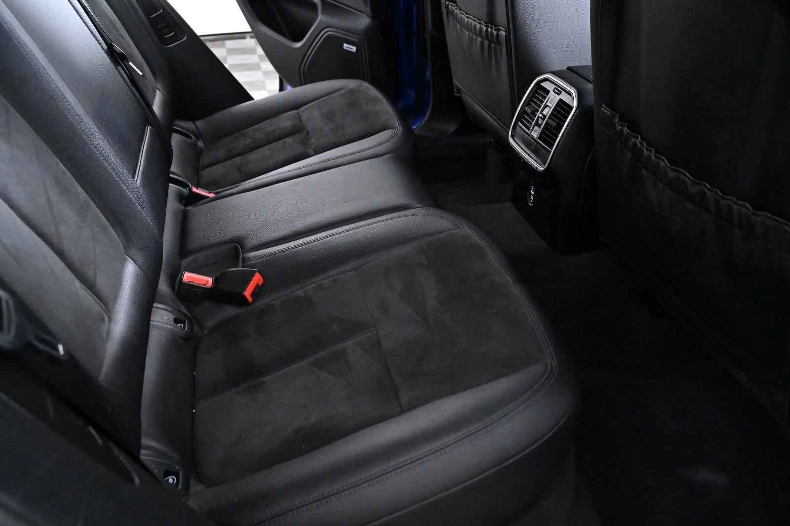 2021 Porsche Macan AWD