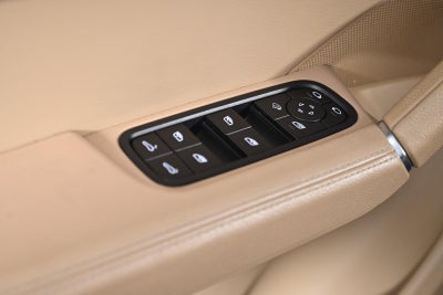 2023 Porsche Cayenne Base