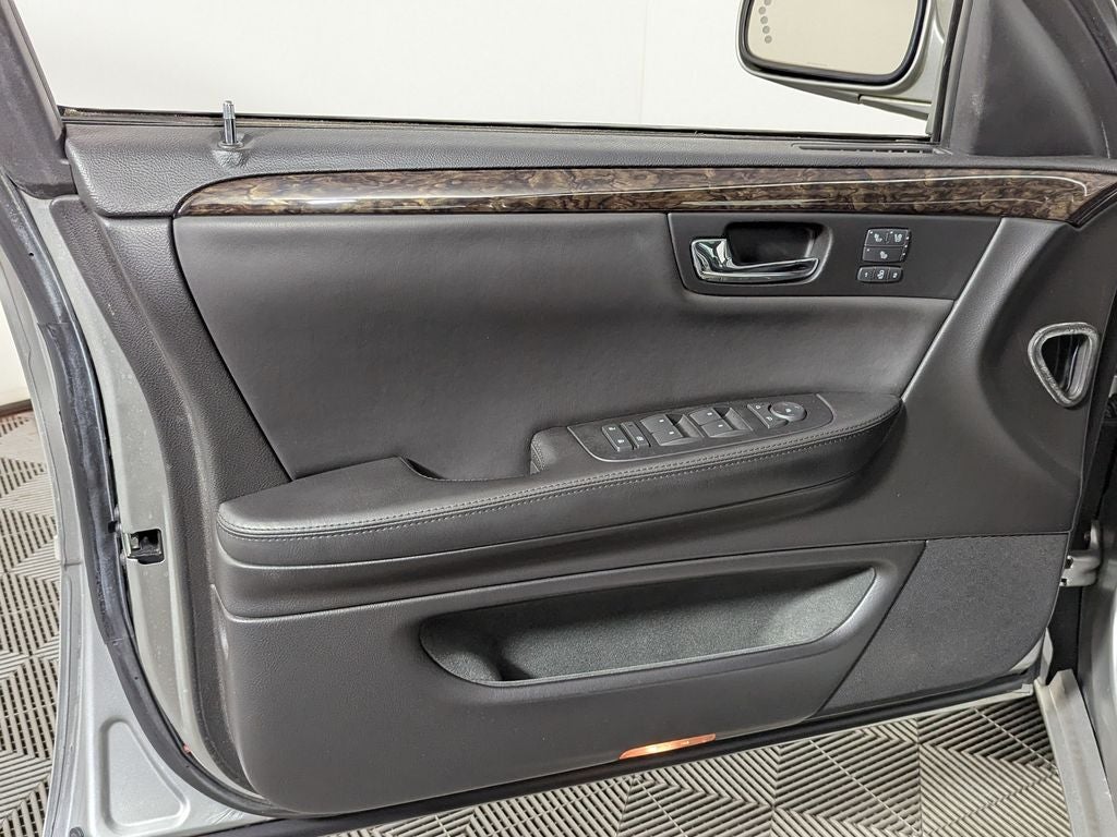 2008 Cadillac DTS Base