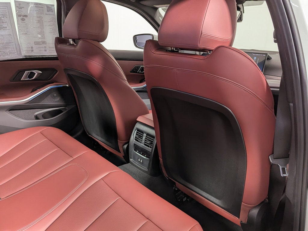 2025 BMW 330i xDrive 330i xDrive