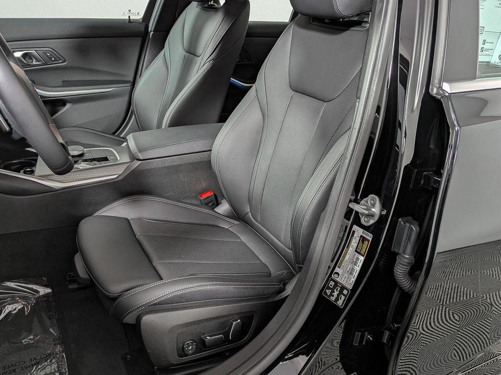 2025 BMW 330i 330i xDrive