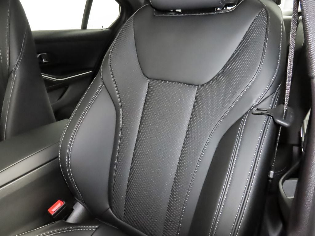 2025 BMW 3 Series 330i xDrive