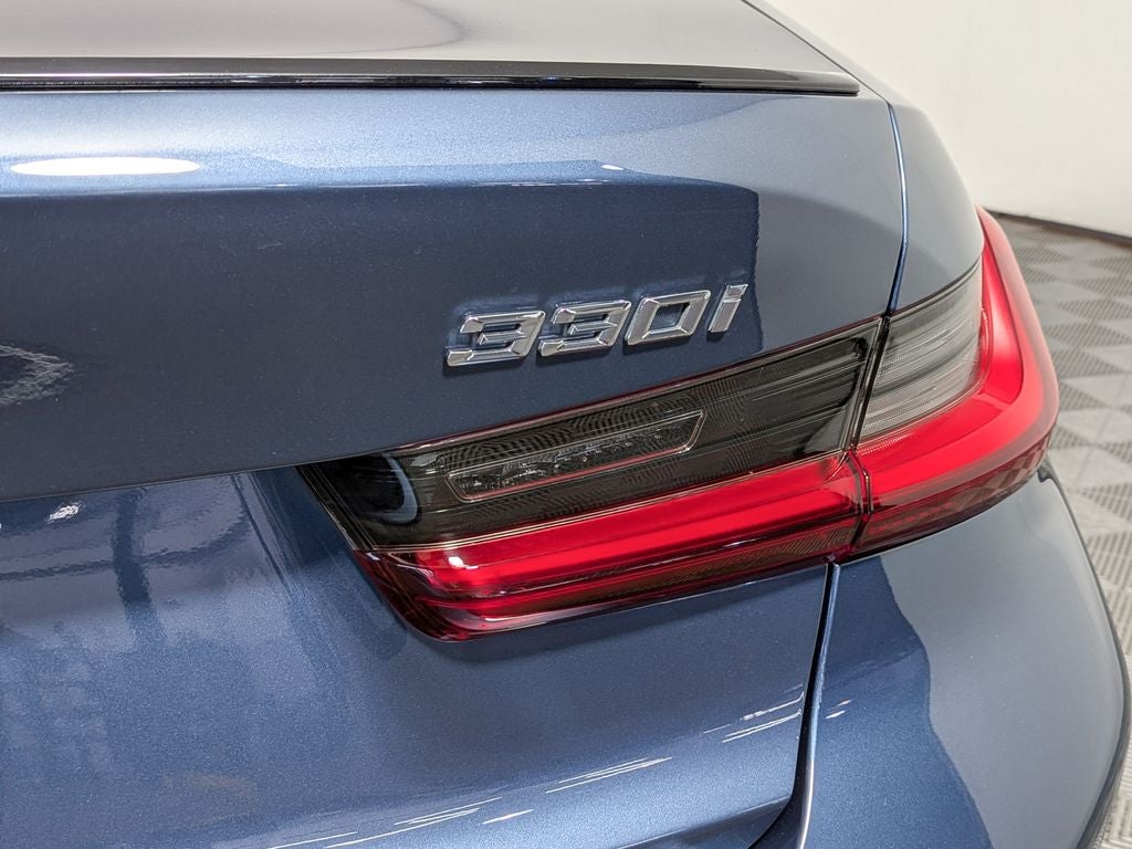 2025 BMW 3 Series 330i xDrive