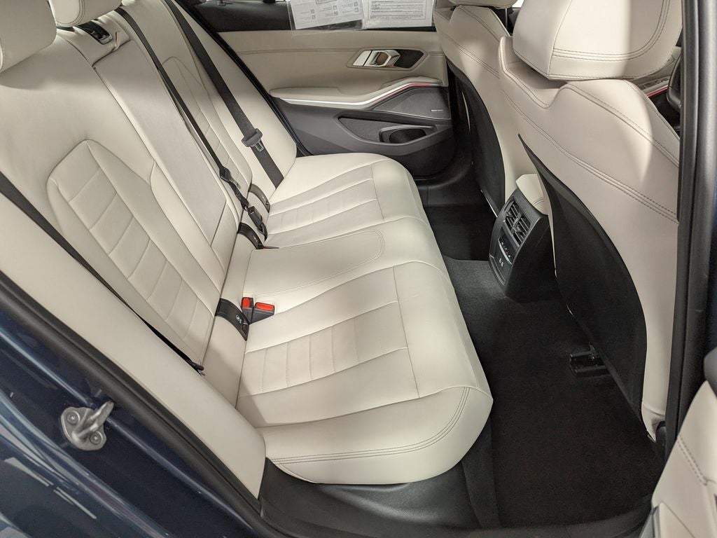 2025 BMW 3 Series 330i xDrive