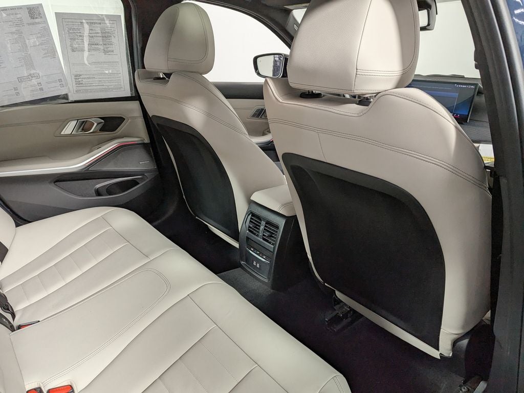 2025 BMW 3 Series 330i xDrive