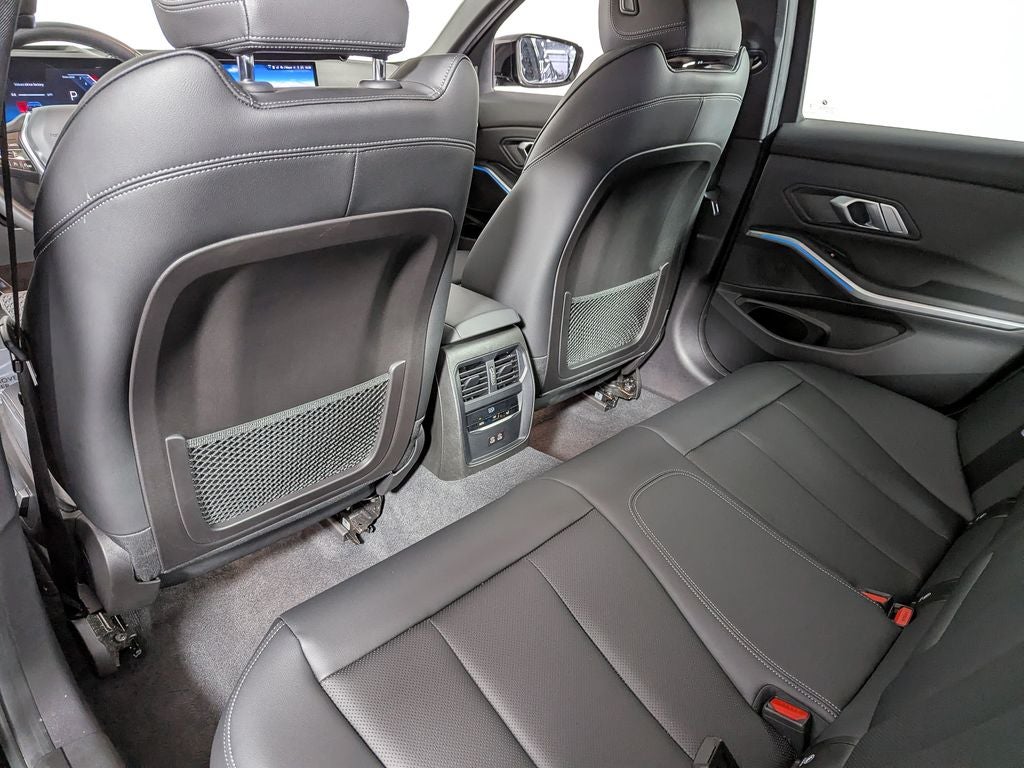 2023 BMW 330i xDrive 330i xDrive