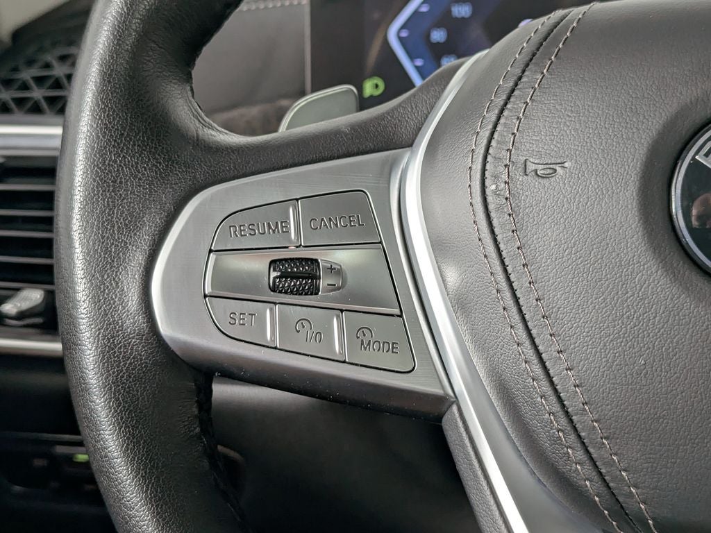 2023 BMW X7 xDrive40i