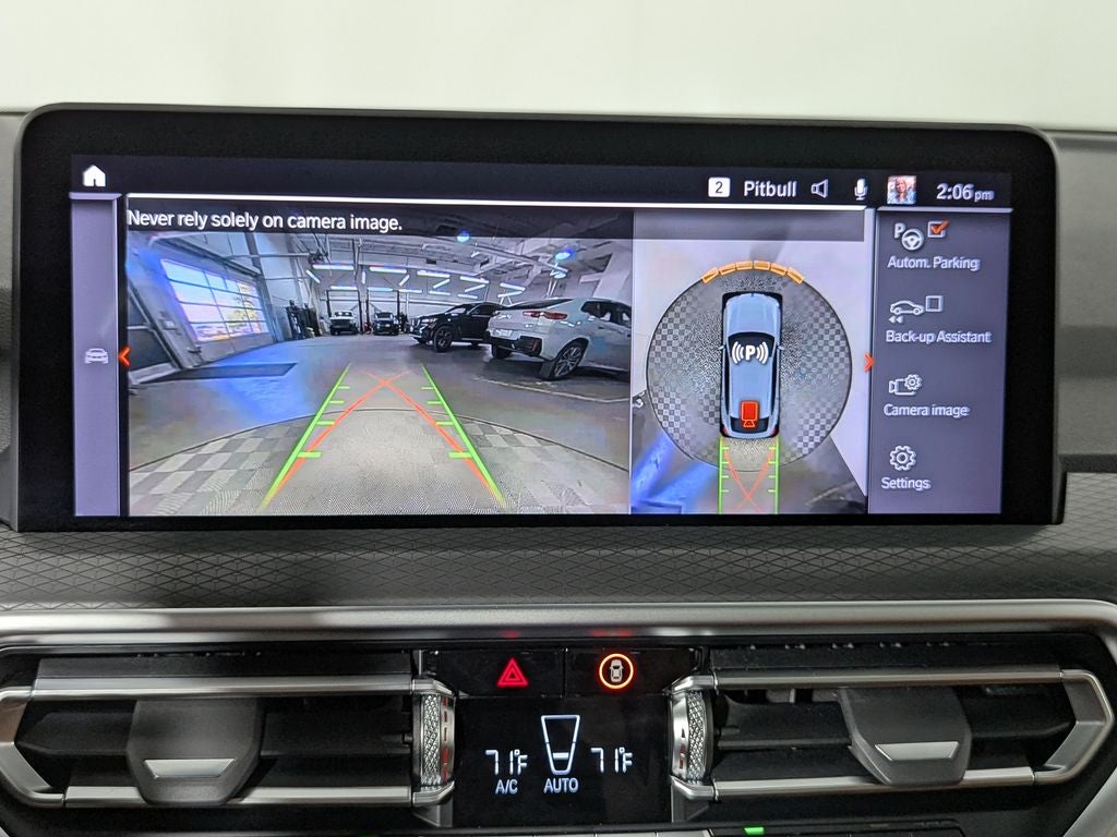 2025 BMW X4 xDrive30i