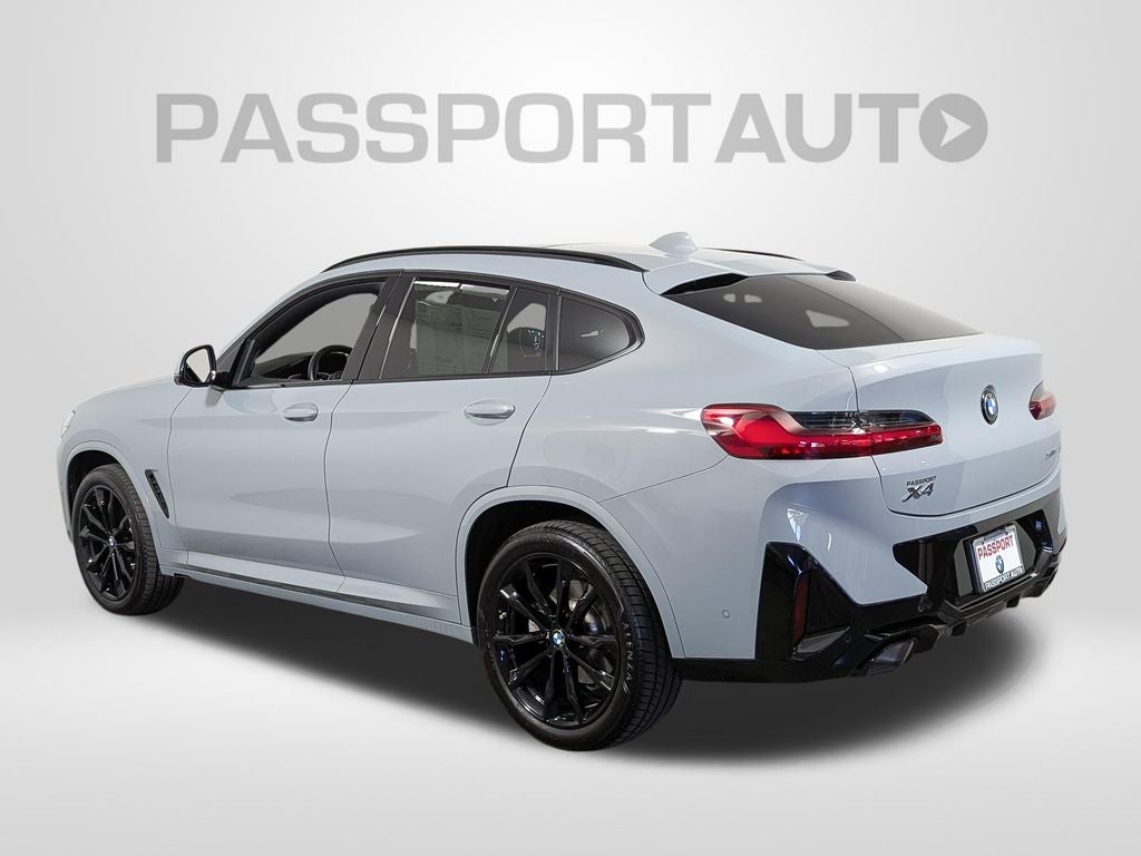 2025 BMW X4 xDrive30i