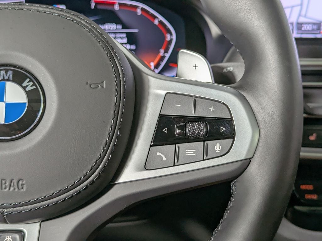 2025 BMW X4 xDrive30i