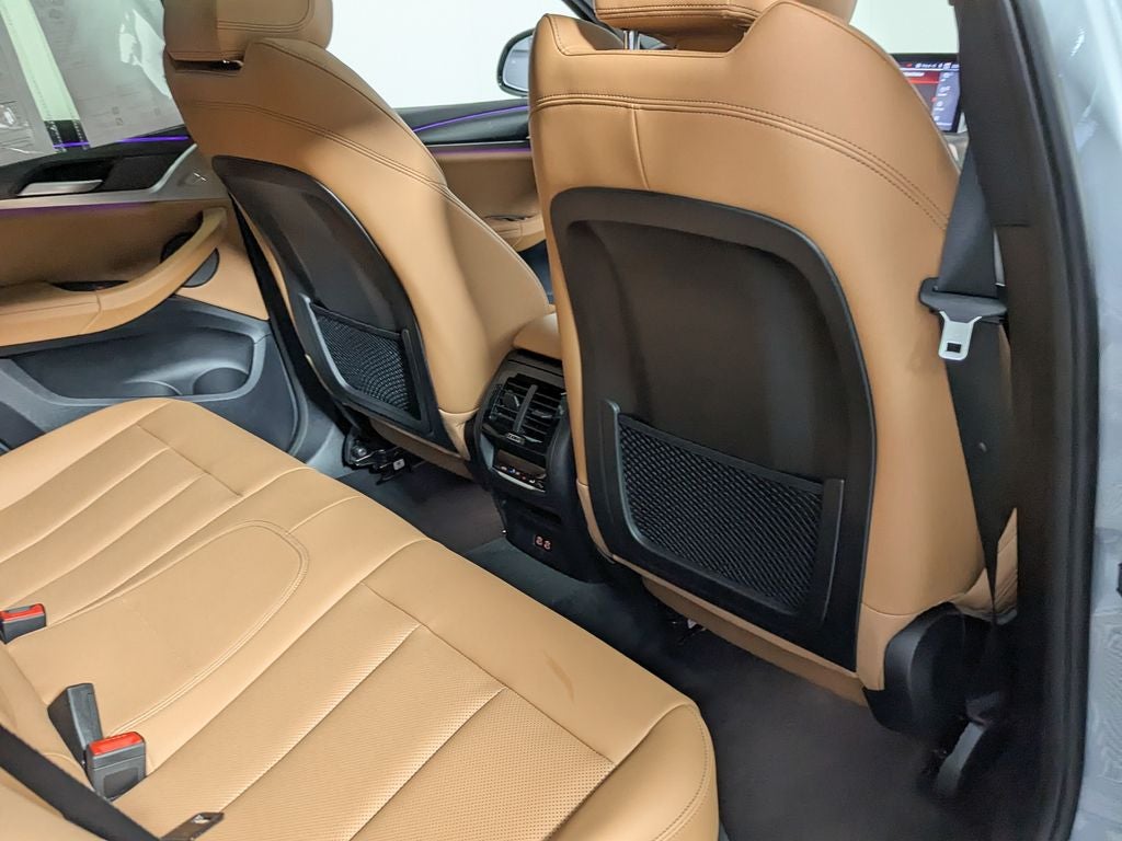 2025 BMW X4 xDrive30i