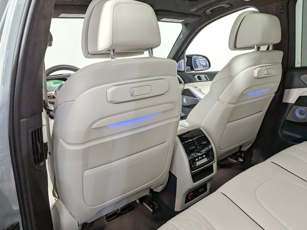 2024 BMW X5 M60i