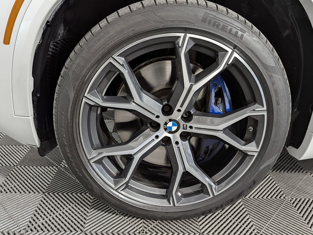2026 BMW X5 M60i