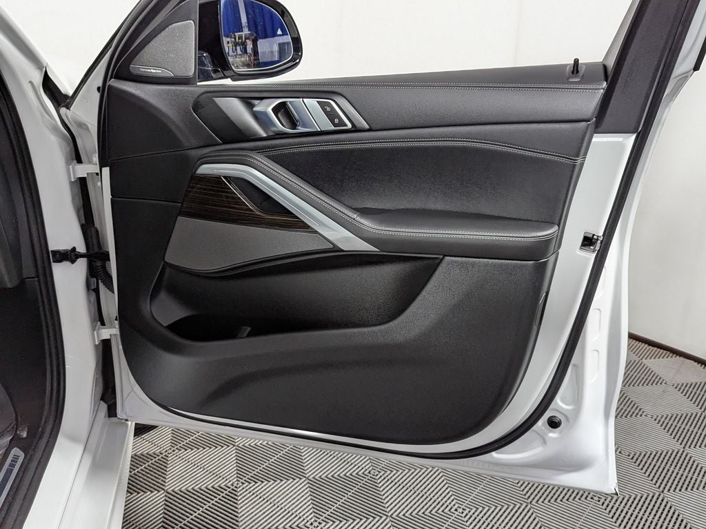 2024 BMW X6 xDrive40i