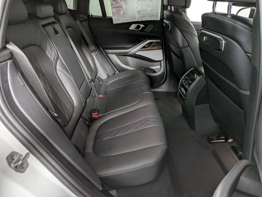 2024 BMW X6 xDrive40i