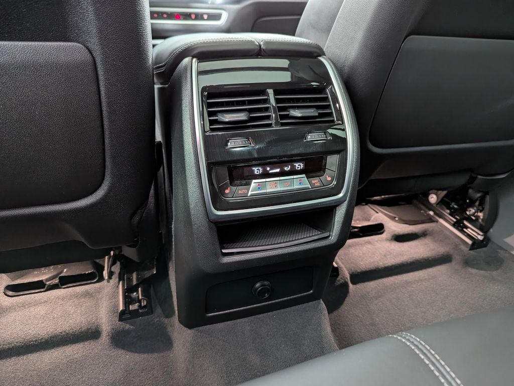 2024 BMW X6 xDrive40i