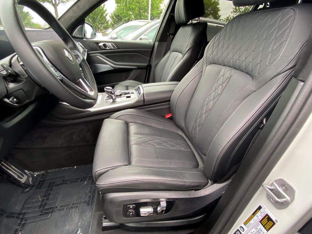 2026 BMW B7 ALPINA XB7