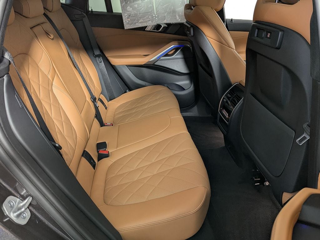 2023 BMW X6 xDrive40i
