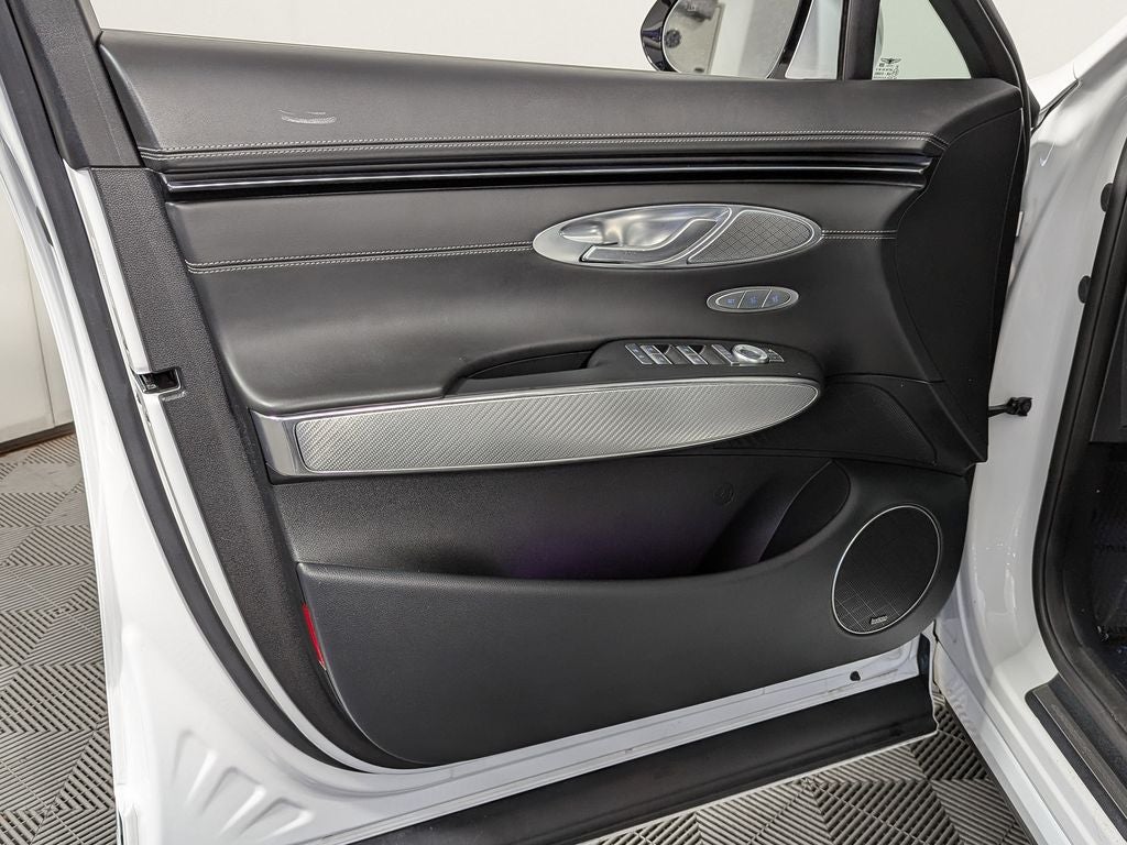 2023 Genesis GV70 2.5T