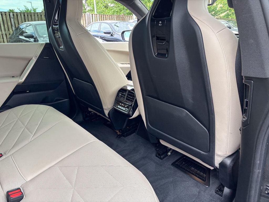 2024 BMW iX xDrive50