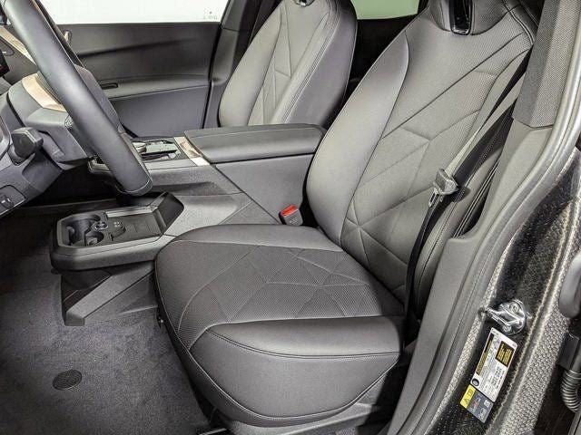 2026 BMW iX xDrive60