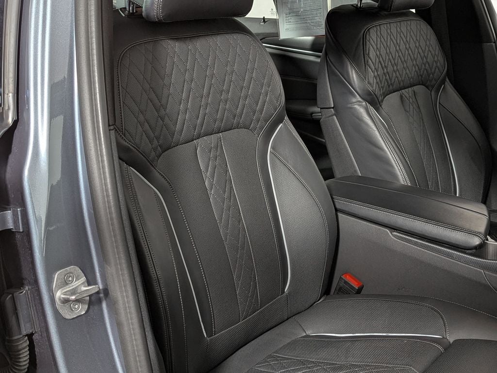 2021 BMW 550i xDrive M550i xDrive