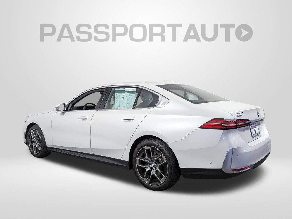 2026 BMW 5 Series 530i xDrive