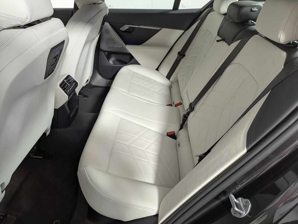 2025 BMW 530i xDrive 530i xDrive