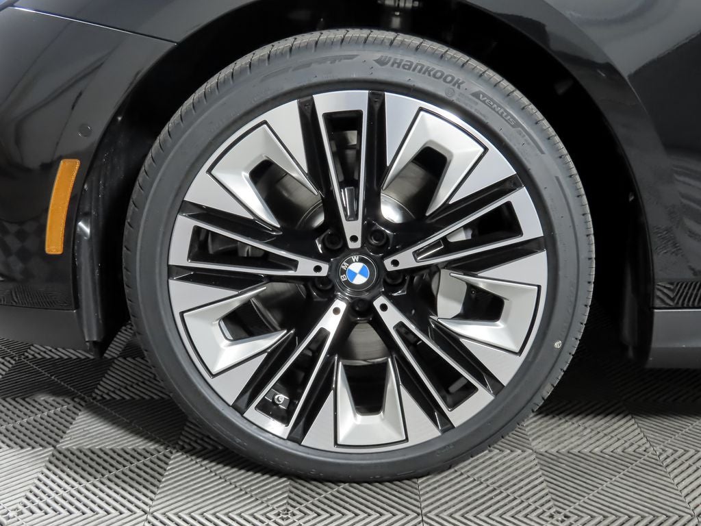 2025 BMW 530i 530i xDrive