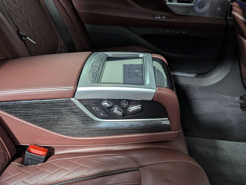 2020 BMW 7 Series 745e xDrive iPerformance