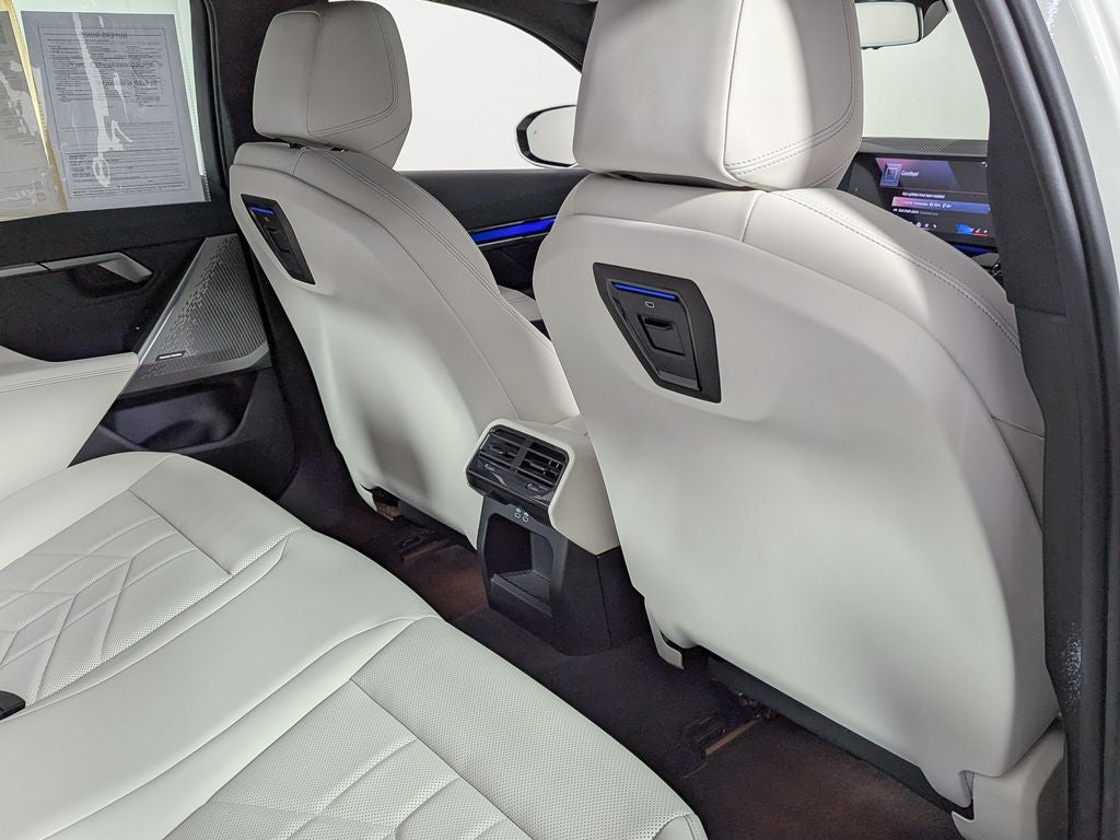 2025 BMW i5 xDrive40 xDrive40
