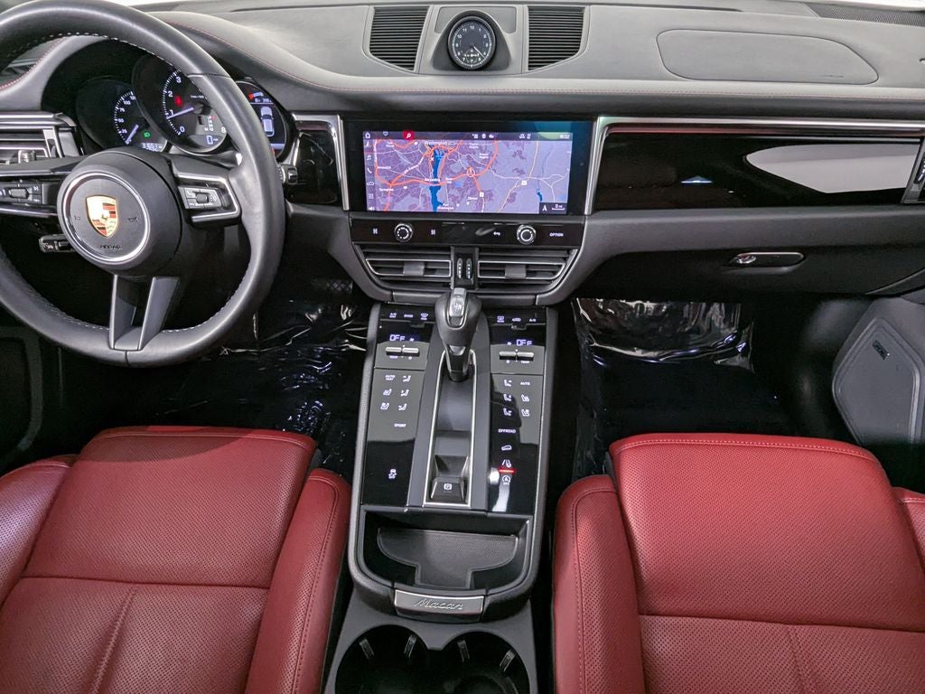 2024 Porsche Macan Base
