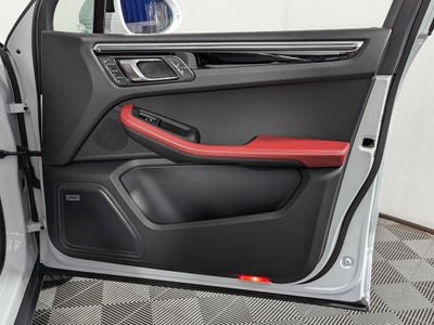 2024 Porsche Macan Base