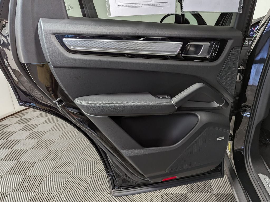 2022 Porsche Cayenne Platinum Edition