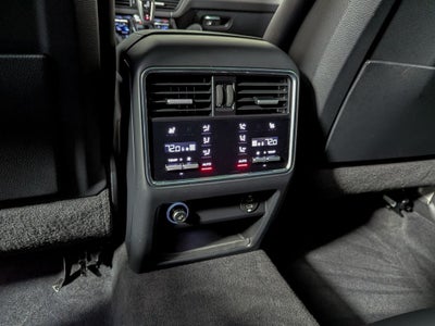 2022 Porsche Cayenne Platinum Edition