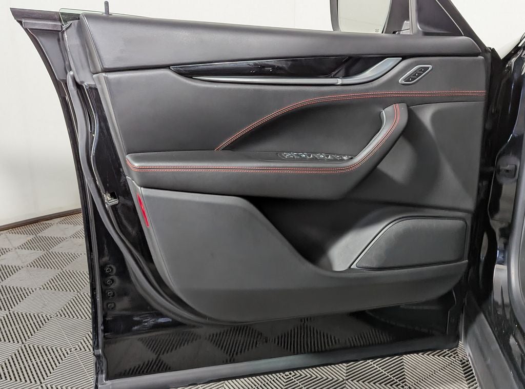 2017 Maserati Levante Base