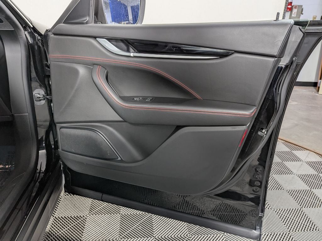 2017 Maserati Levante Base