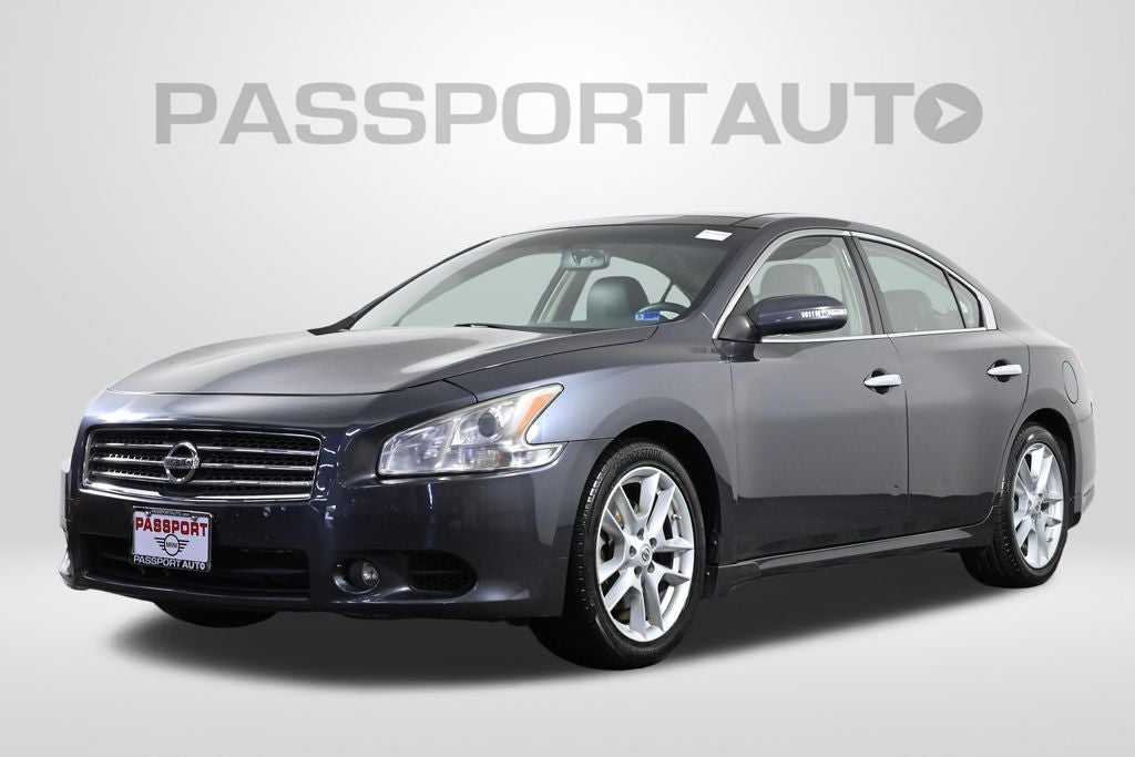 2010 Nissan Maxima 3.5 SV's photo