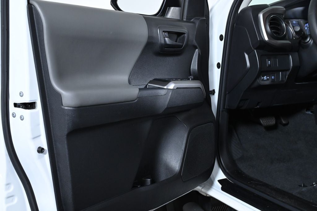 2023 Toyota Tacoma Base