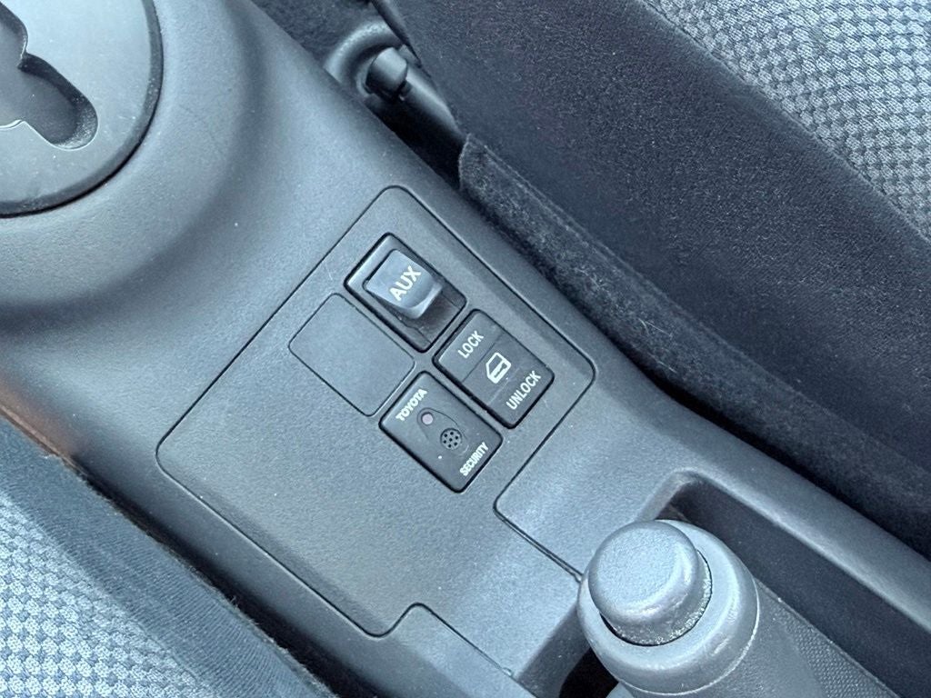 2009 Toyota Yaris Base