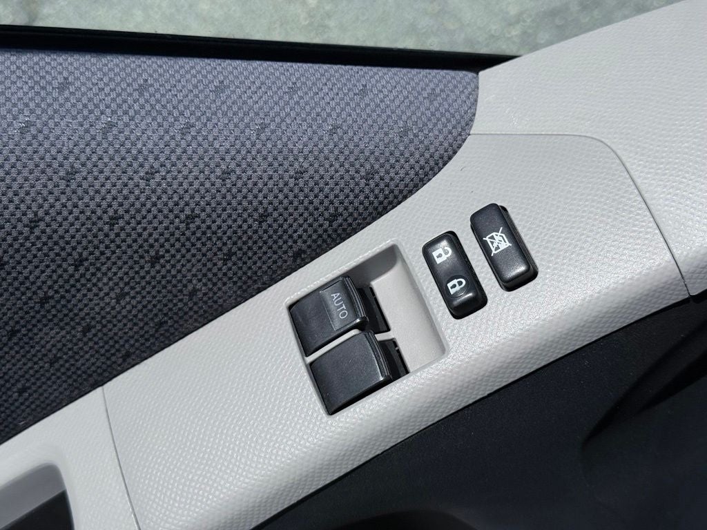 2009 Toyota Yaris Base