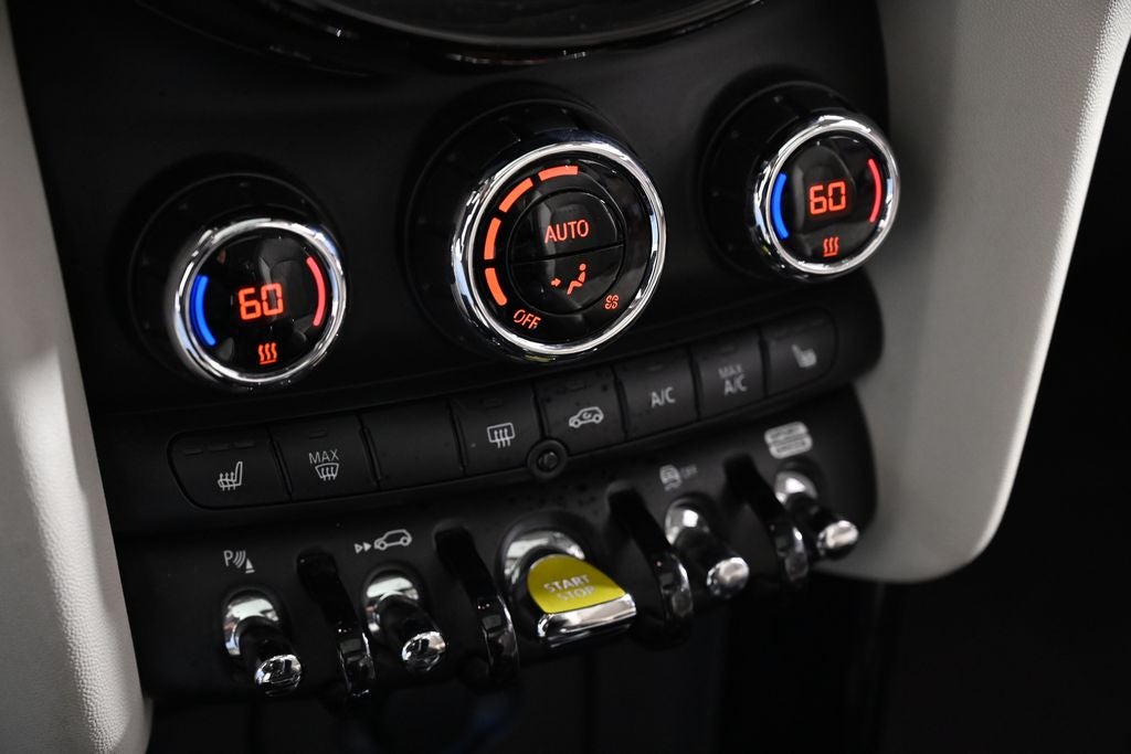 2023 MINI 2 Door Cooper SE Iconic